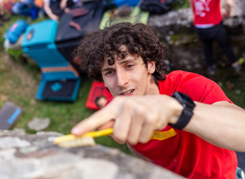 Alessandro Rotta (004) CONTEST
